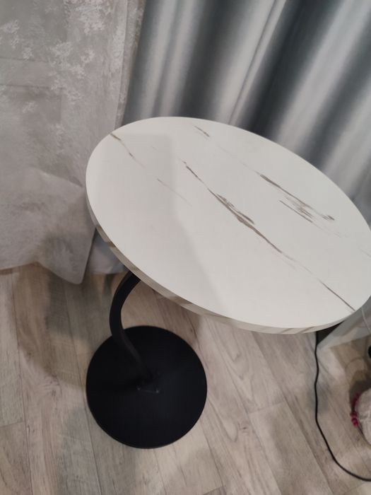 Журнальный столик