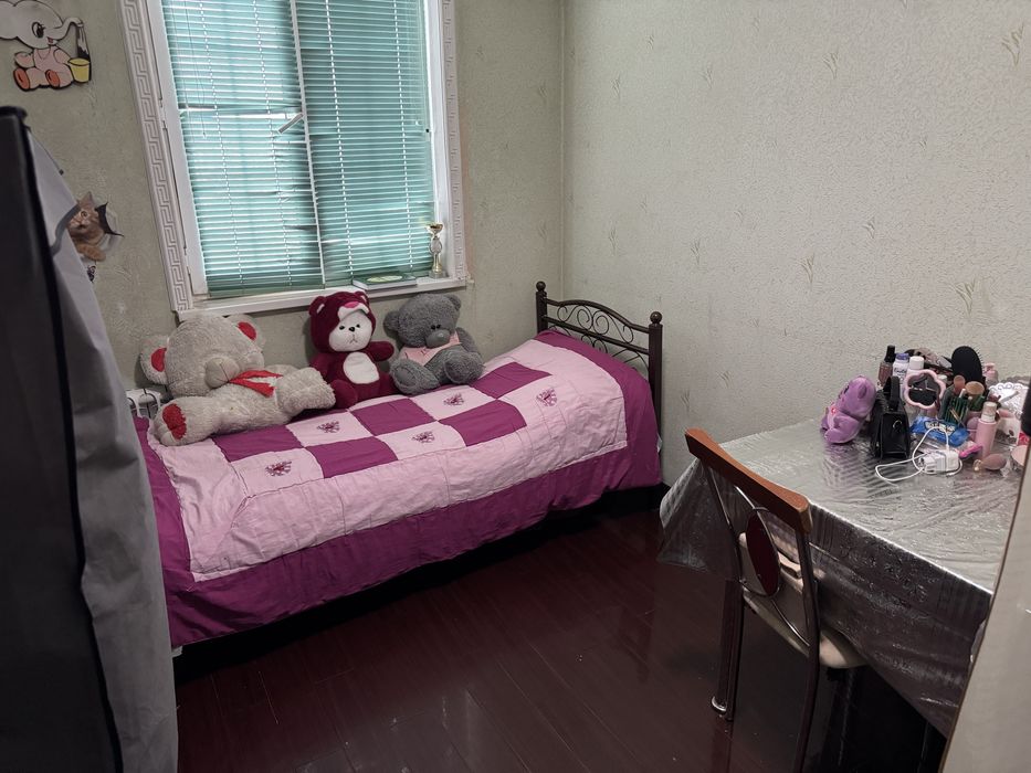 Shayxontohur tumanida Kvartira sotiladi, 3 xona srochna!!!