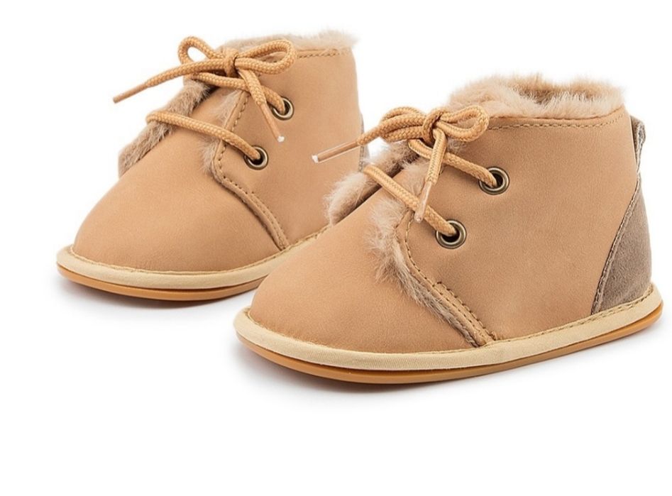 Пинетки новые продам демисезонный.