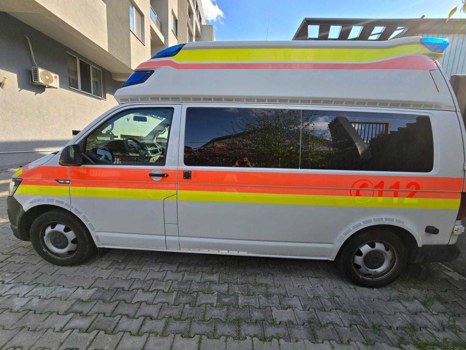 VW Autoutilitara (sau schimb) Automata fosta Ambulanta 2016 Germania