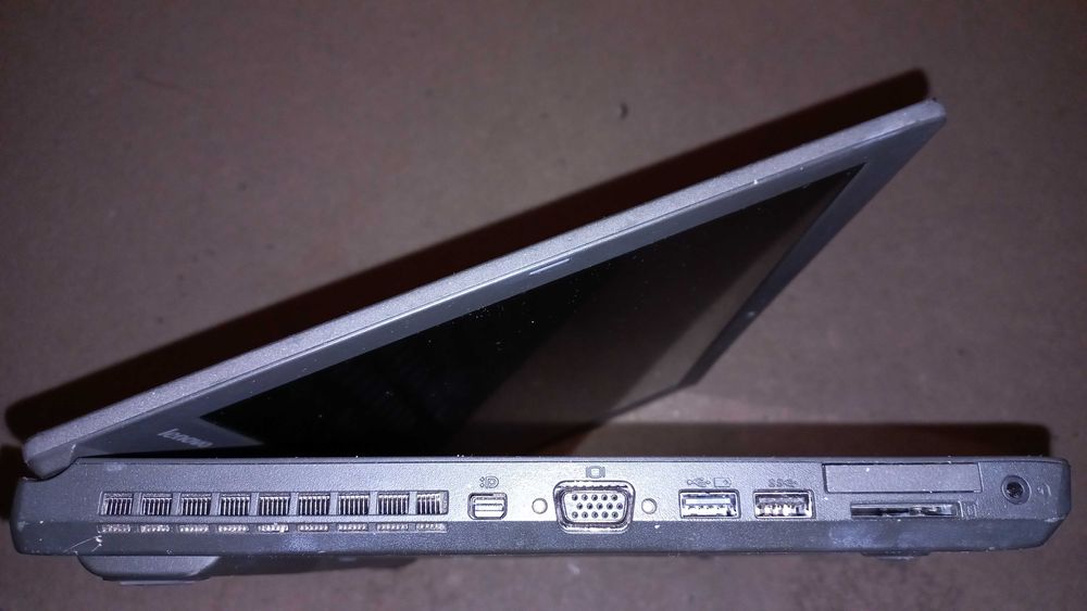 Laptop Lenovo Core I3 4000M 8gb dd3 display 15,6inch full hd