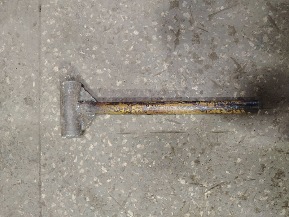 Пол кувалда, молоток