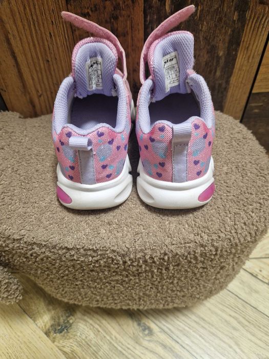 Два чифта детски маратонки за момиче