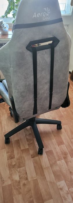 Продам игровое кресло