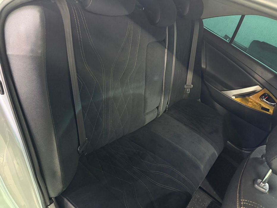 Продам Чехлы camry 40