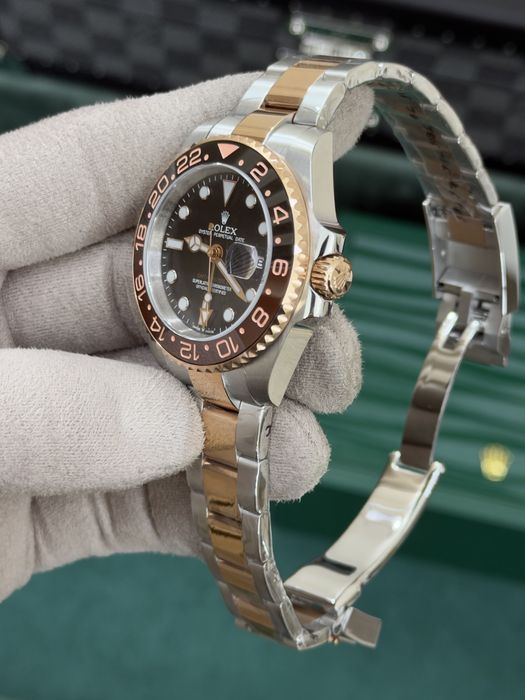 Rolex GMT-Master II Root Beer 40mm – Everose Rolesor, Black Dial