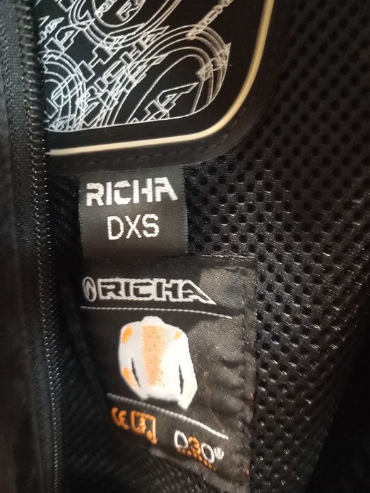 Каски и мото оборудване мъжко и дамско