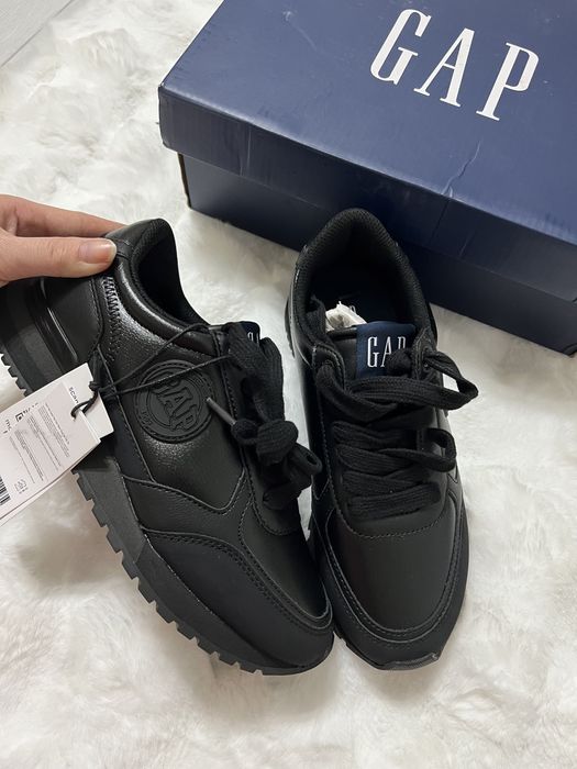 Дамски маратонки GAP