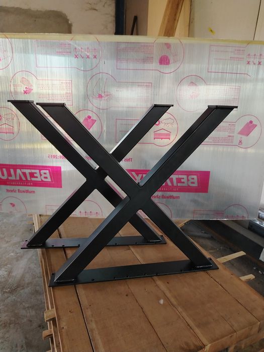 Picioare metalice pentru masă