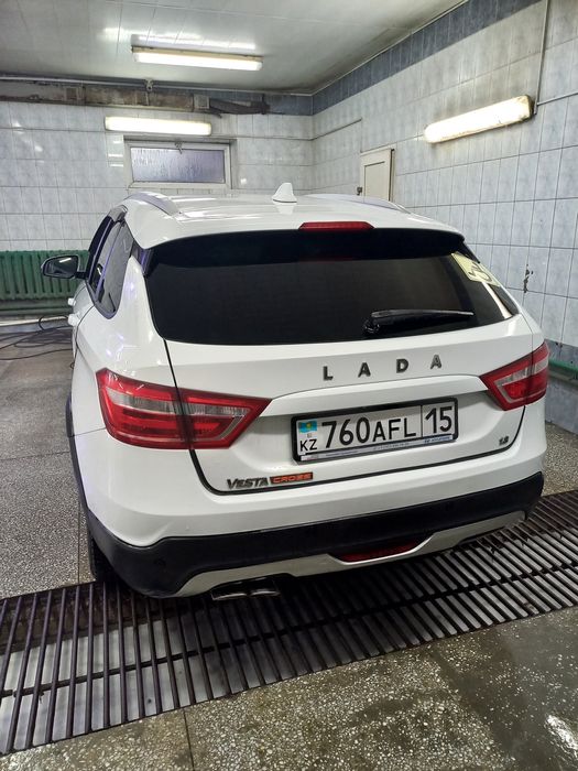 Продам машину VESTA SW CROSS