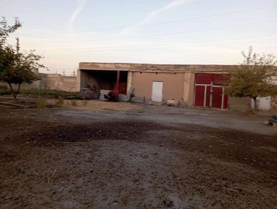 Котеж 11 хонали уй сотилади