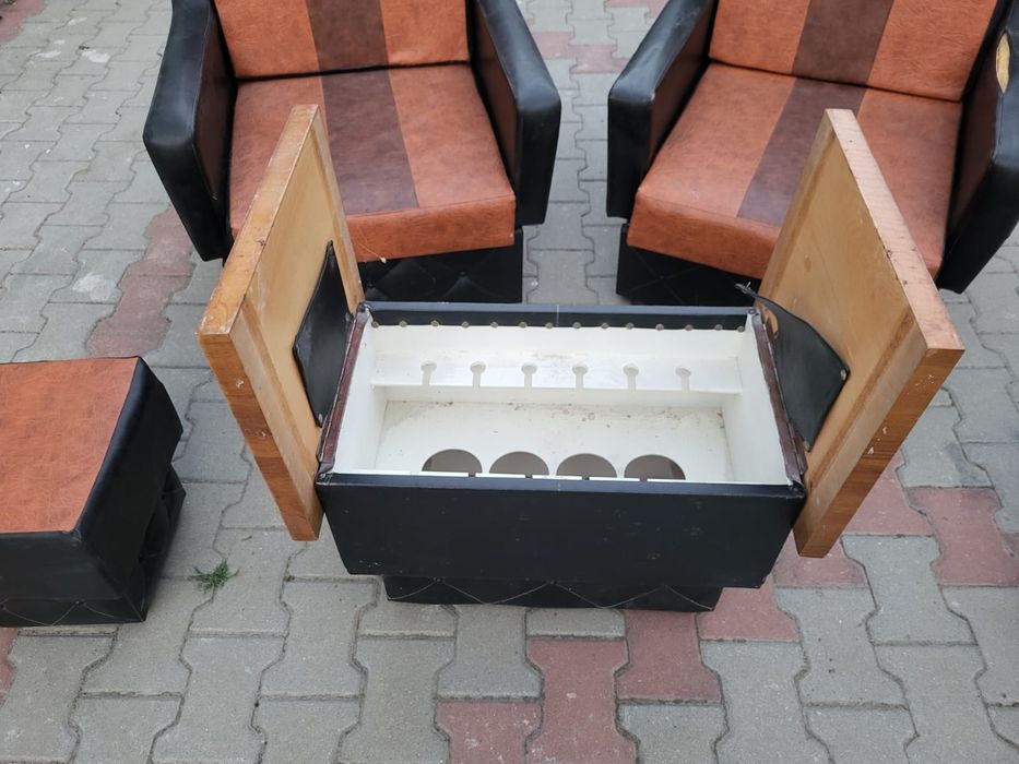 Set 2 fotolii, 2 tabureti si masa