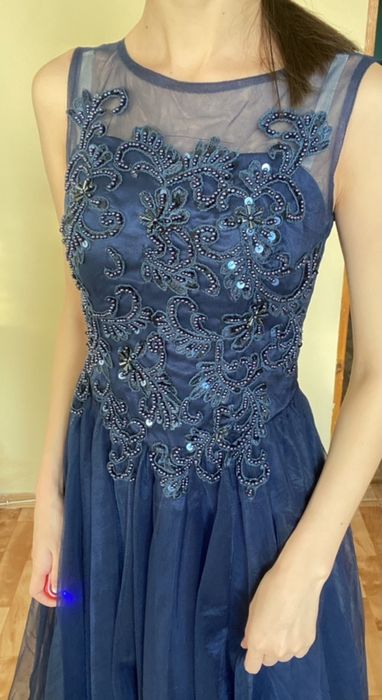 Вечерние платья