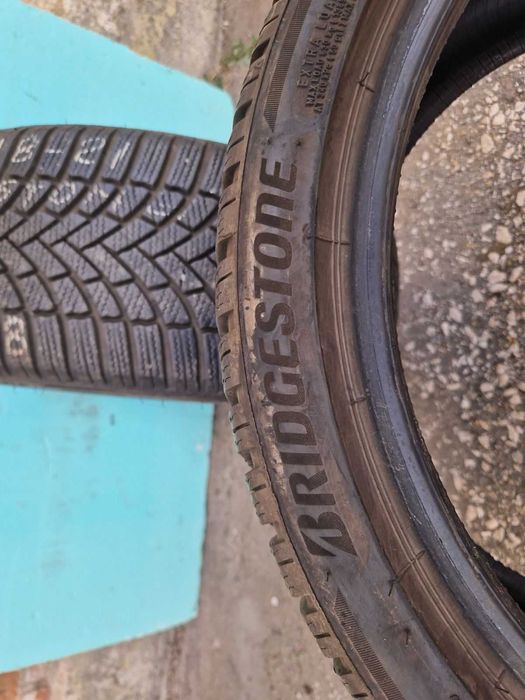 2 Bridgestone R18 225/40 Зимни гуми  DOT3421