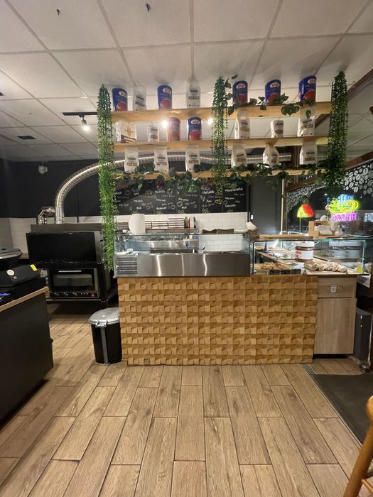 Afacere la cheie pizza,cafea,bacanie