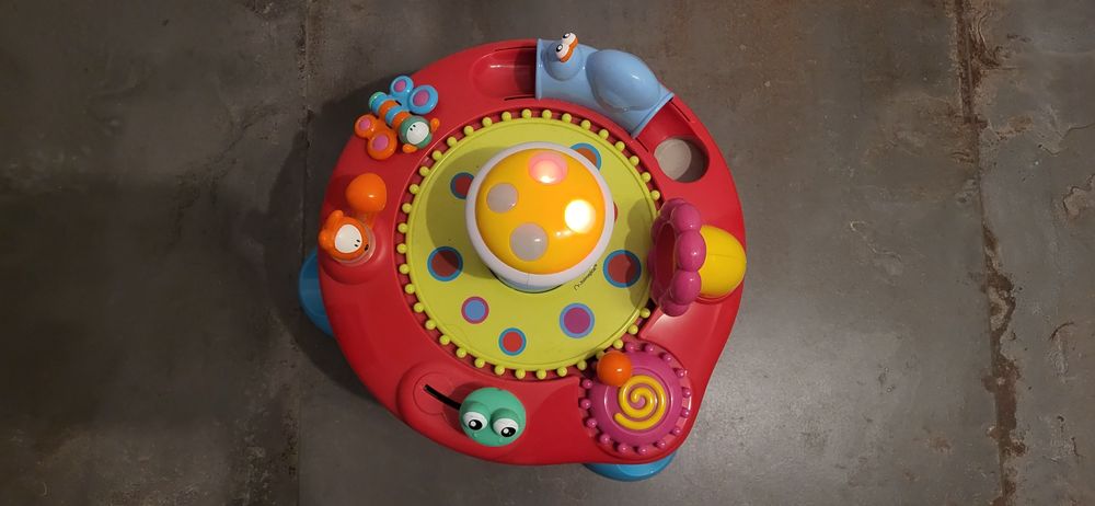 Masa activitati bebelusi