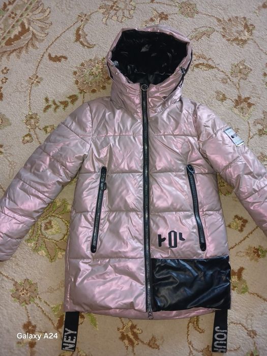 Продам куртки по 1000