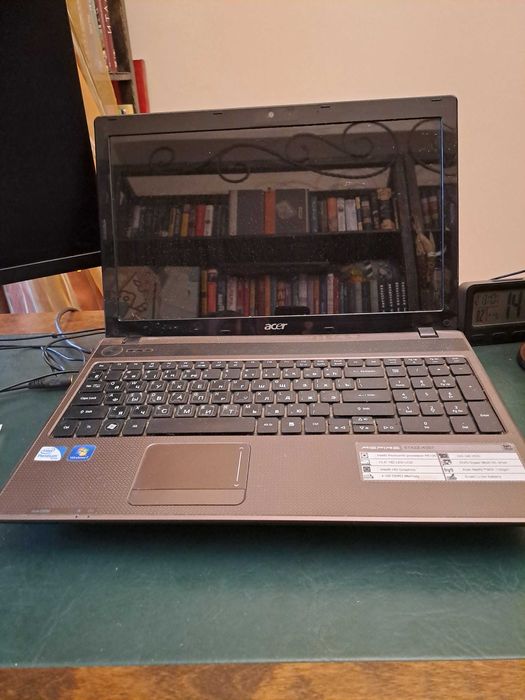 Ноутбук Acer PEW71