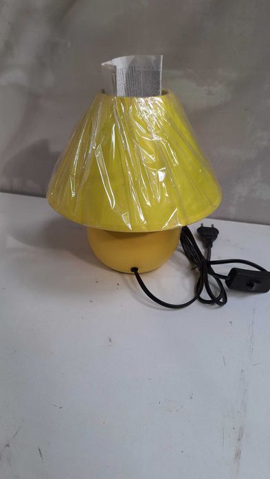 Чисто нова нощна лампа