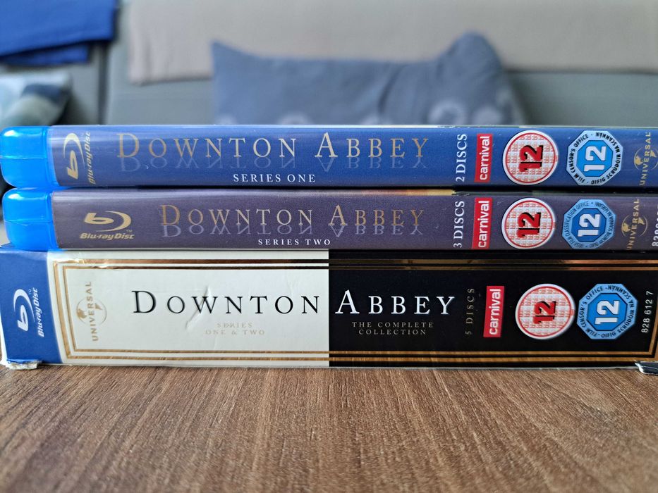 Downtown Abbey - Series 1 and 2 - The complete collection