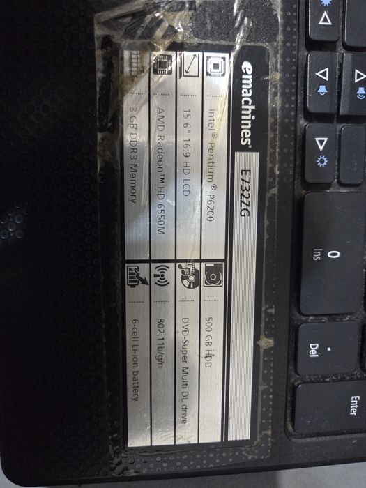 Laptop de vanzare pentru piese/reparat