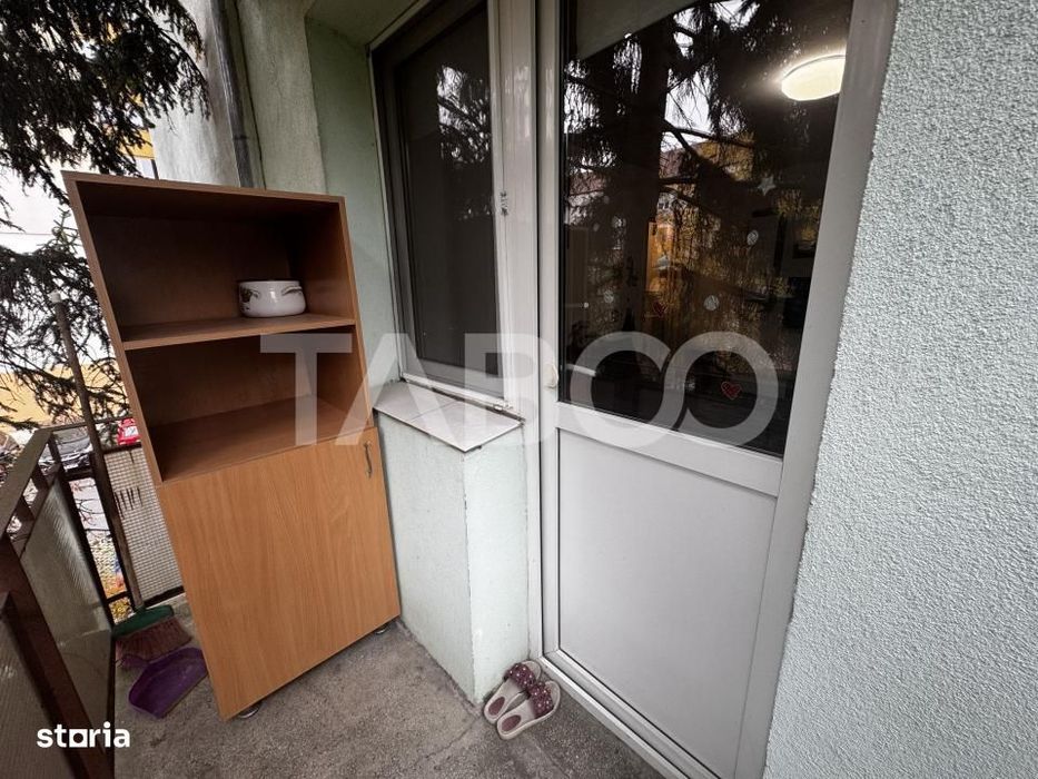 Apartament de inchiriat cu 3 camere balcon etaj 2 Mihai Viteazul Sibiu