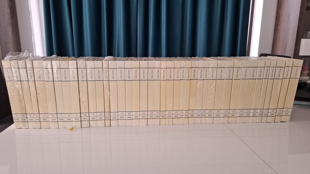 Colectia completa sigilata Jules Verne  - editura Adevarul - 40 volume