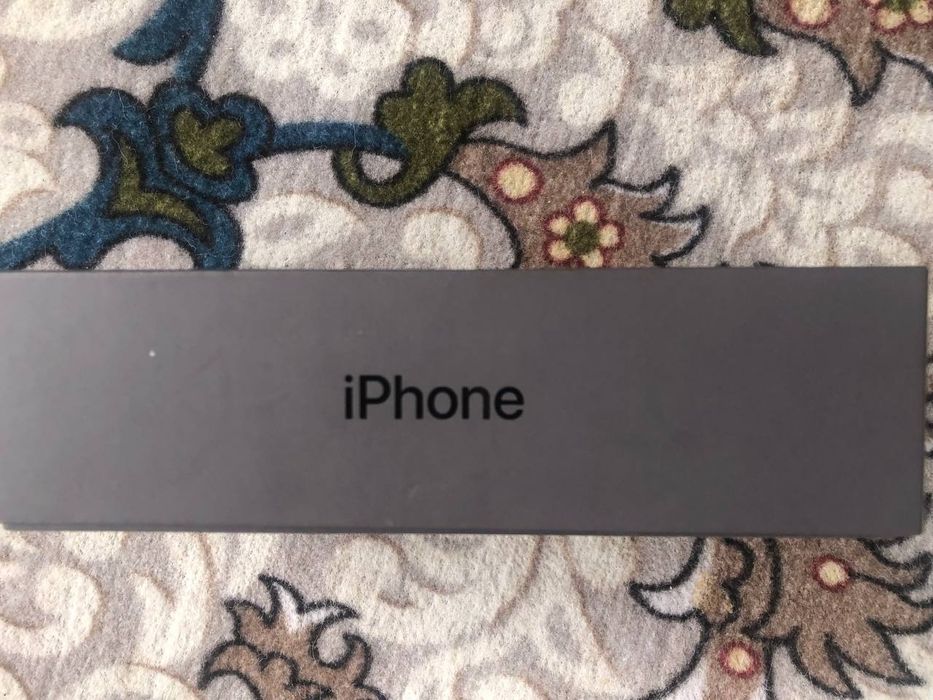 Iphone 8 +  yomkis 74 hotira 64