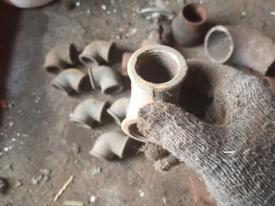 Продам фитинги (колена) для труб