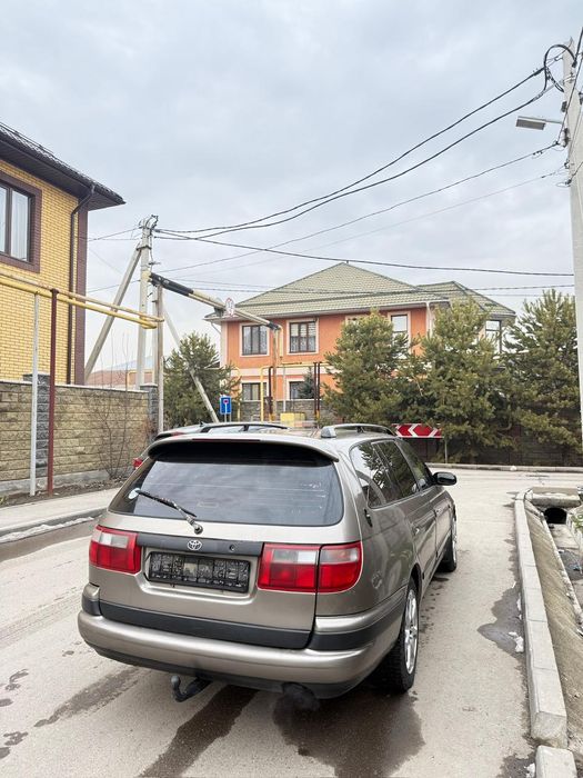 Toyota caldina 1996г