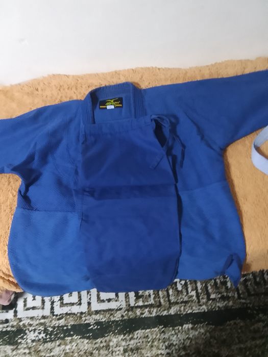Кимоно новое в идеале нужно срочно продать