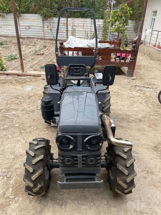 Mini Traktor zori