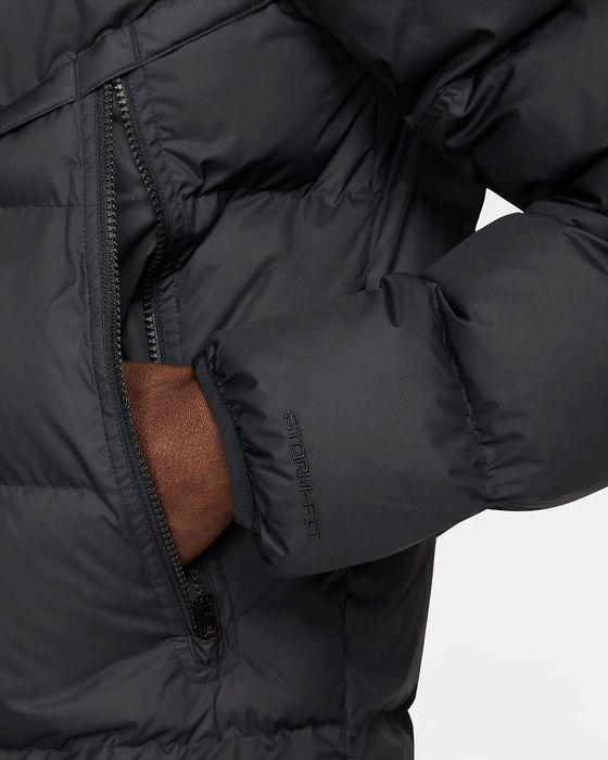 Яке Nike Windrunner - L Размер Оригинално
