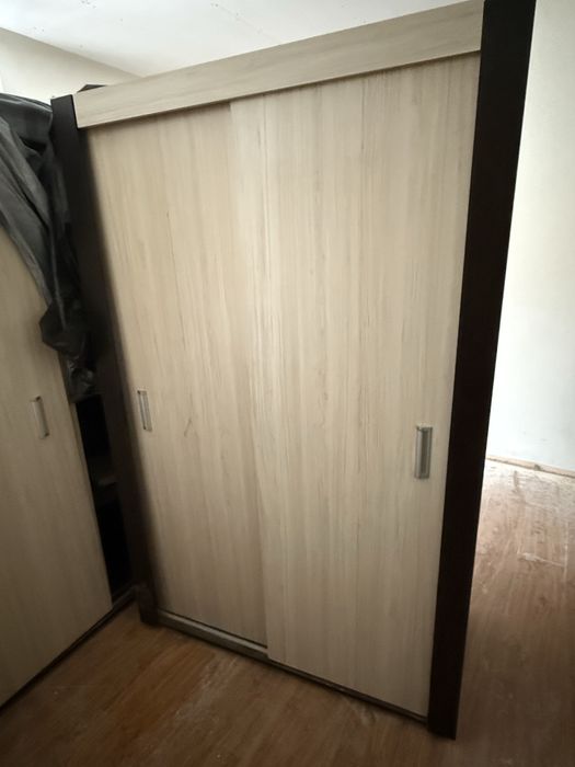 Гардероби 2 бр. Идентични 100€ за 1бр.