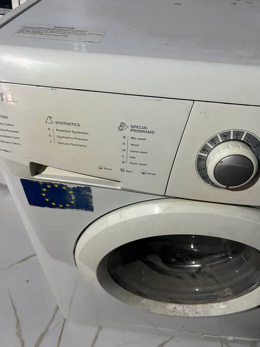 Продаю стиральную машину Висел на 6 кг срочно