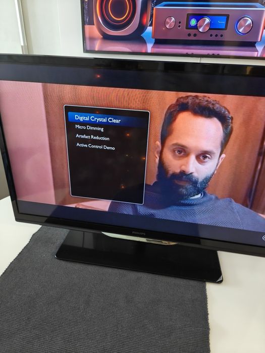 Vând Televizor Philips 81 cm stare buna