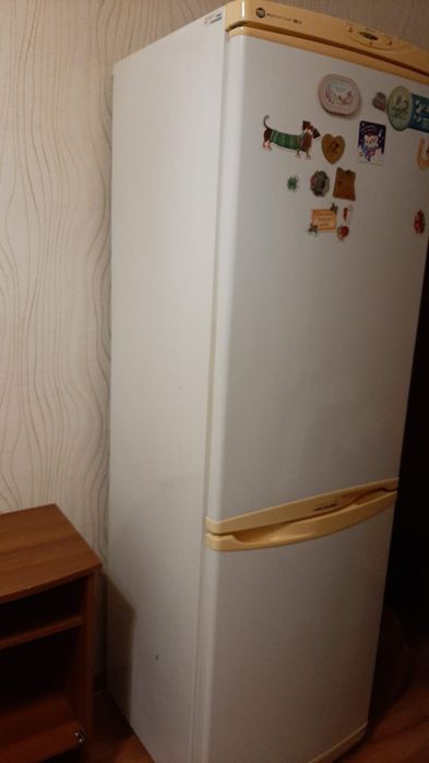 Продам холодильник