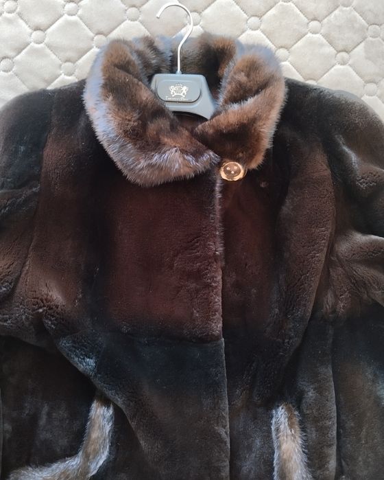 Шуба женская мутон