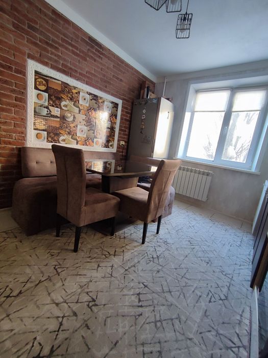 3-комнатная в 7 мкр.