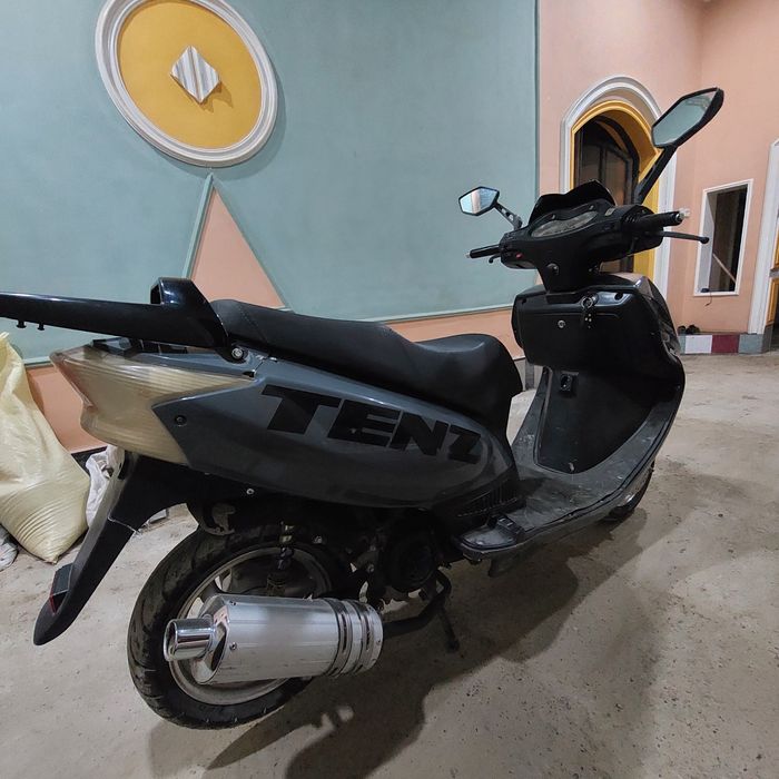 Real Moto sikuter benzinlik.