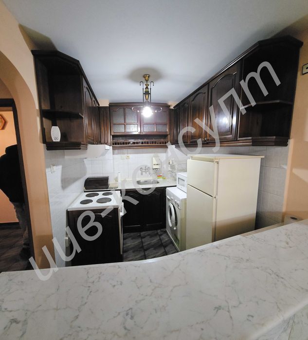 Продава се Тристаен апартамент в Велико Търново, Бузлуджа - 80 кв.м за 1475 €/кв.м - Снимка #2