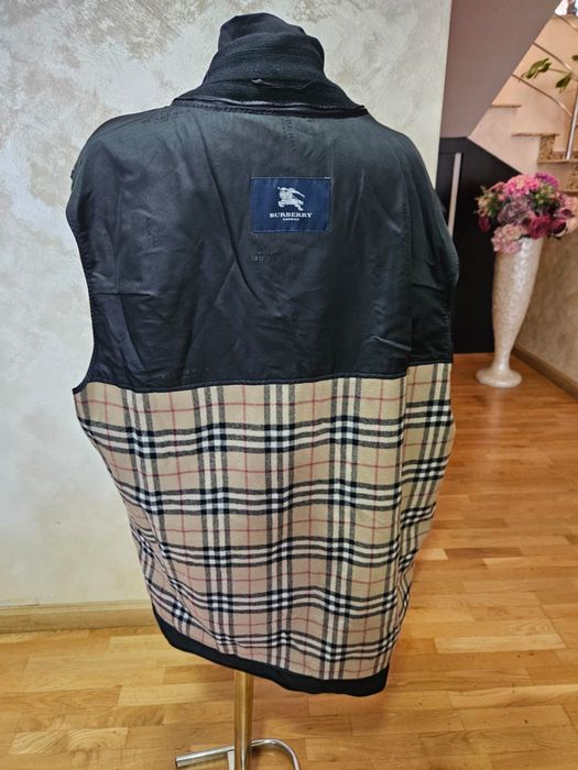 Trench Burberry , autentic , impecabil