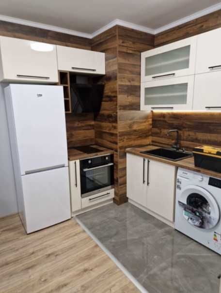 Двустаен апартамент под наем Младост 4