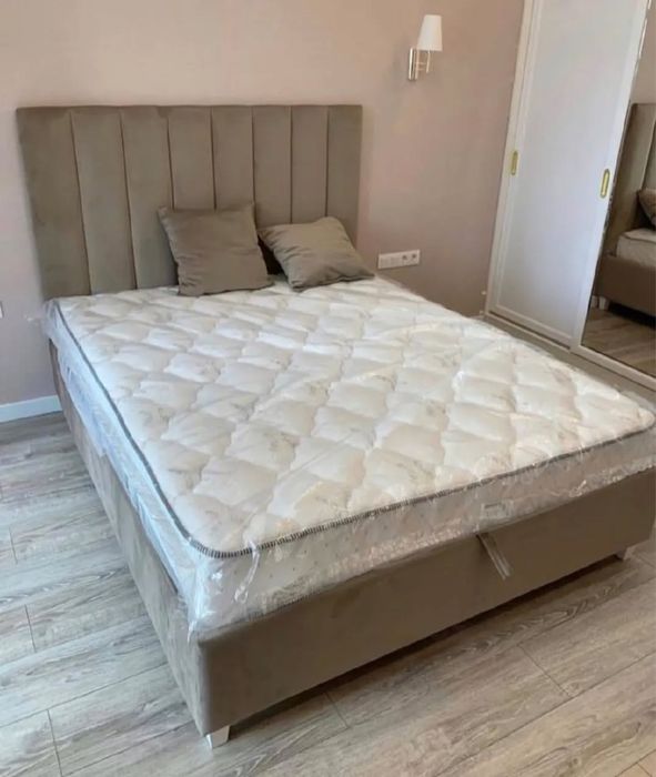 Кровать двуспальная