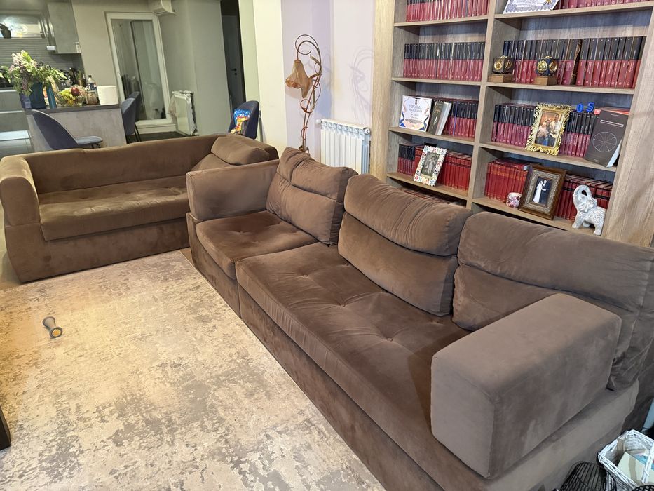 Set canapele 2 + 1, stare bună, foarte confortabile, preț negociabil