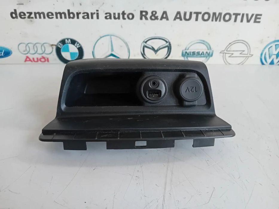 Priza Modul Auxiliar USB Peugeot 208 An 2012-2021 Motor 1.6 Hdi Euro 6