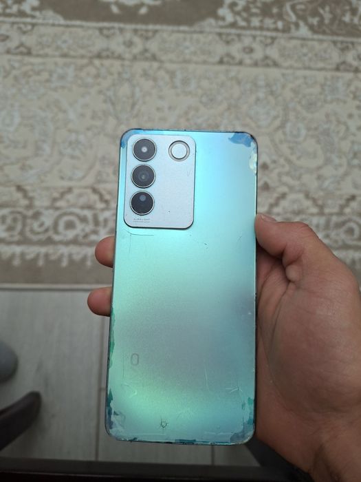 Vivo v27e  продам