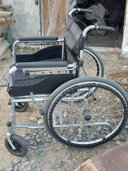 Инвалидная коляска и костели
