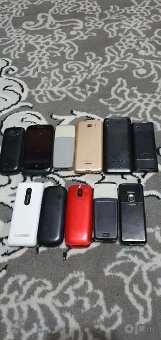 Telefonlar sotiladi