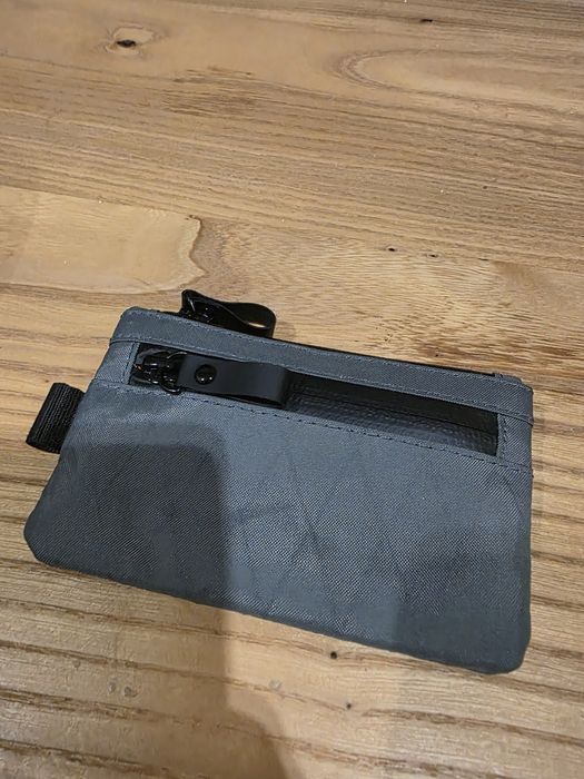ALPAKA Vertical Sling, zip pouch.